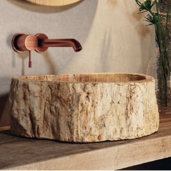 Lavabo sobre encimera en madera petrificada con acabado natural